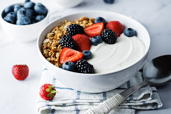 yogurt-with-berries-and-granola-swim-nutrition-Swim-Time-Log