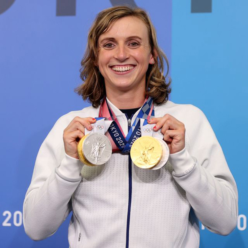 Swim-time-log-katie-ledecky-of-team-usa-poses-with-her-two-gold-diet-plan