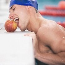 stl-swimming-nutrtion-advice-with-apple